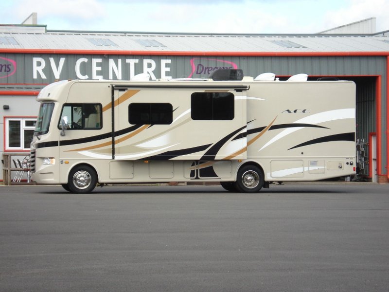 Used Thor Motorhomes for sale in Bicester, Oxfordshire Dreams RV Centre