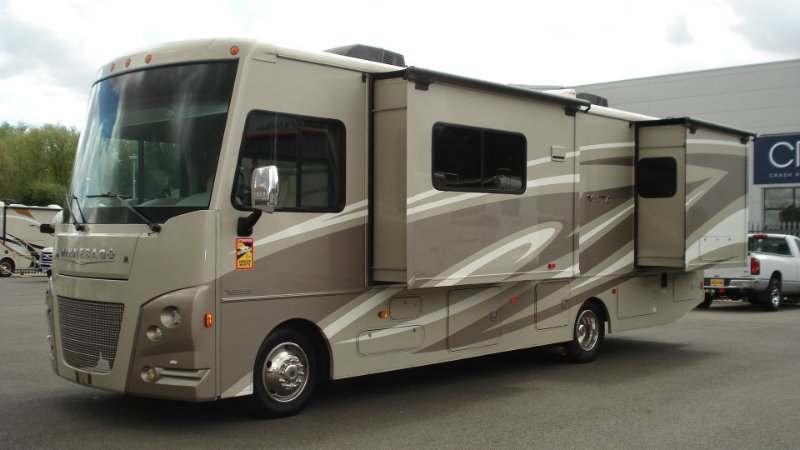 Beige Winnebago Vista American Motorhome RV