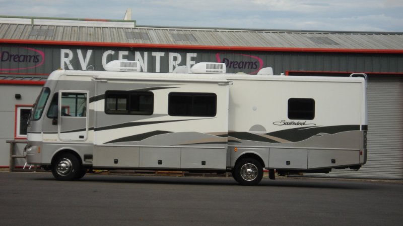 2003 Fleetwood Southwind